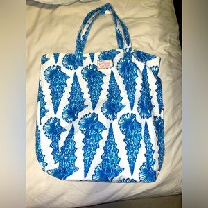 Lily Pulitzer seashell tote in blue
